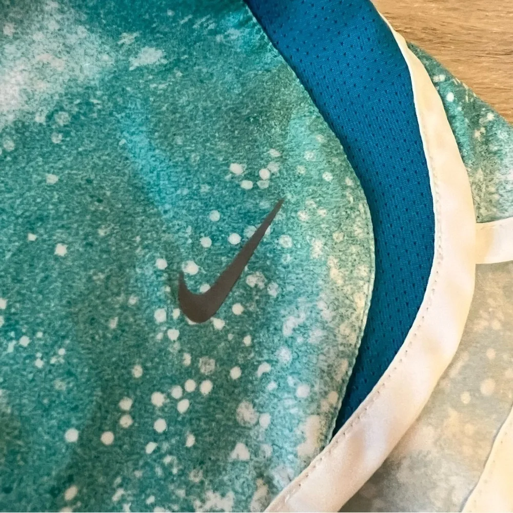 NIKE Dry Fit Aqua Splatter Paint Athletic Lined L Running Gym Workout Shorts